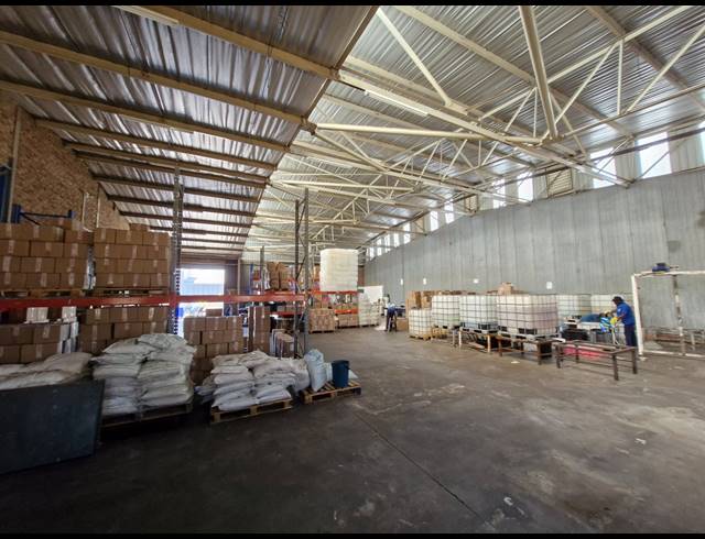 602M² WAREHOUSE TO LET IN JET PARK